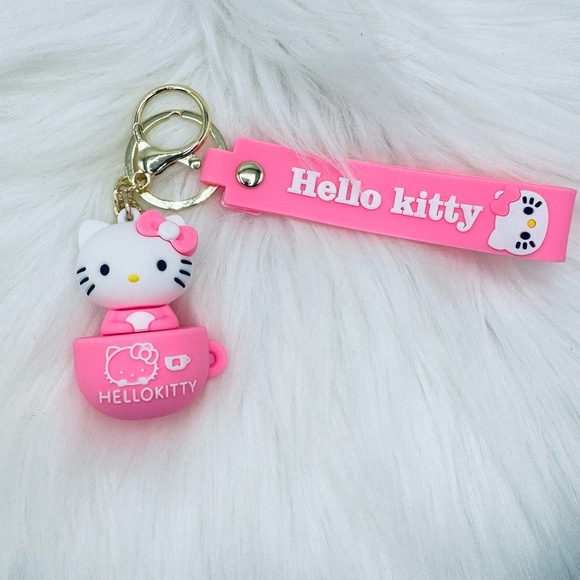 Hello Kitty Pink Theme Keychain - Picture 2 of 3
